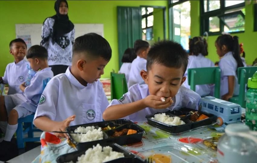 Program MBG Bikin Siswa Lebih Semangat Sekolah dan Jarang Sakit, Kemendikdasmen Ungkap Faktanya