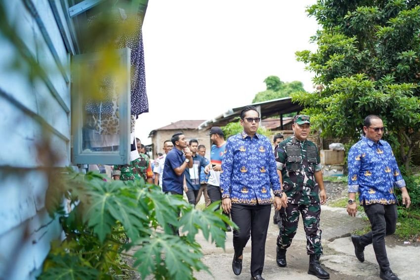 Wali Kota Medan Tinjau Jembatan Gang Damai yang Roboh Diterjang Banjir, Ini Rencana Pemko
