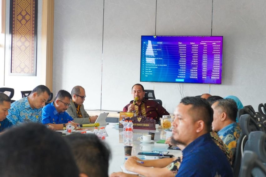Tingkatkan Tata Kelola Keuangan Daerah, Bupati Baharuddin Pimpin Sosialisasi Pengelolaan Keuangan Daerah