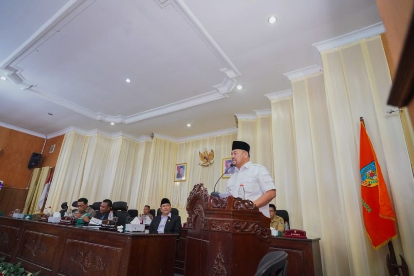 Bupati Batu Bara Hadiri Rapat Paripurna DPRD, Sampaikan LKPJ 2025 dan Nota Ranperda