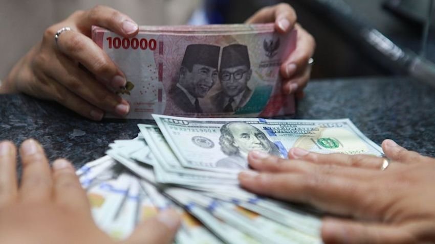 Dolar AS Tembus Rp 17.300, BI Ungkap Penyebab Penguatan Rupiah Tertekan Faktor Perang dan Arus Modal Global ke AS