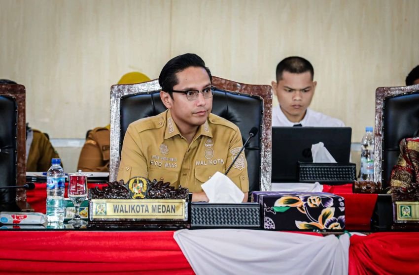 Dituding Gagal sebagai Wali Kota, Ini Respons Rico Waas ke DPRD