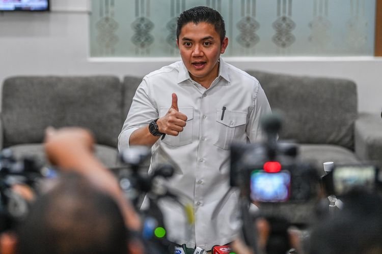 Seskab Teddy Indra Wijaya Bantah Isu Indonesia Chaos, Tegaskan Stabilitas Nasional Terjaga