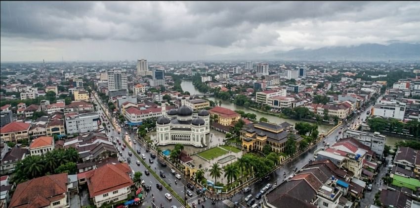 Cuaca Sumatera Utara: Hujan Ringan Melanda Sejumlah Wilayah, Suhu Berkisar 18&ndash;32&deg;C