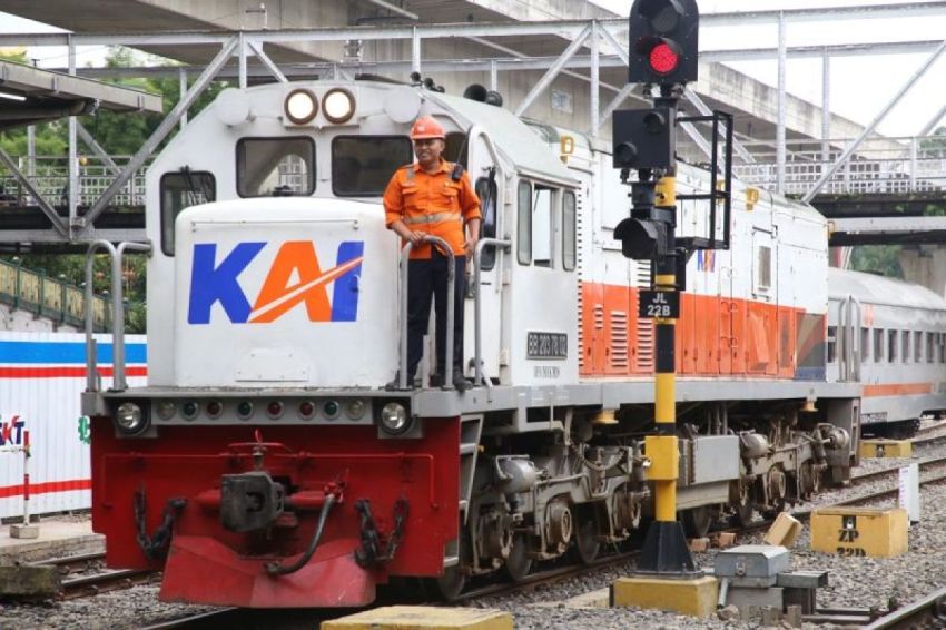 Pemerintah Percepat Proyek Kereta Api Sumatera, Kalimantan, dan Sulawesi Jadi Prioritas Nasional