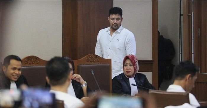 Ammar Zoni &ldquo;Pikir-Pikir&rdquo; Usai Divonis 7 Tahun Penjara Kasus Narkotika, Hak Banding Masih Terbuka