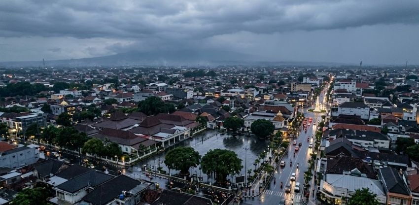 BMKG: Seluruh Wilayah DIY Berpotensi Hujan Ringan Hari Ini, Warga Diminta Waspada