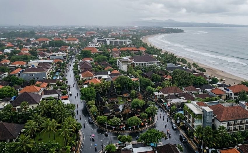 Cuaca Bali Hari Ini: Mayoritas Wilayah Diguyur Hujan Ringan, Suhu 22&ndash;34 Derajat