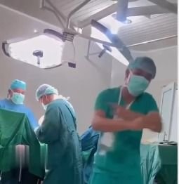 Viral Video Perawat Joget di Ruang Operasi, RSUD Datu Beru Nonaktifkan yang Bersangkutan
