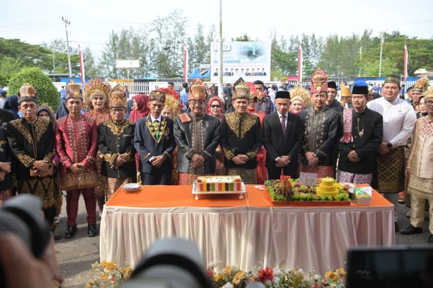 Peringati HUT ke-27 Aceh Singkil, Wagub Aceh Dorong Kolaborasi dan Penguatan Pembangunan Berkelanjutan