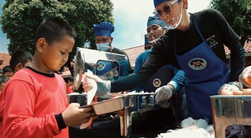 Gugatan MBG di UU APBN 2026 Dicabut, MK Pastikan Perkara Tak Bisa Diajukan Ulang
