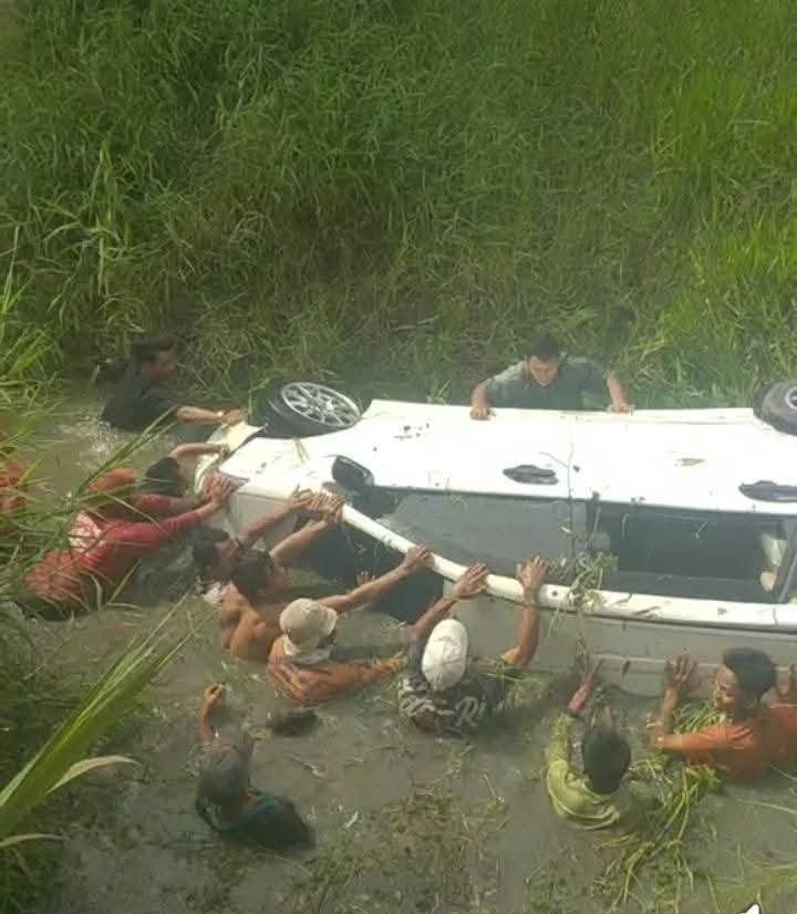 Kecelakaan Tunggal Avanza di Sergai Masuk Parit, Dua Penumpang Tewas di Lokasi Kejadian