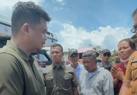Warga Tapteng Mengadu ke Bobby Nasution, Sudah Empat Kali Setor Data Namun Bantuan Bencana Tak Kunjung Cair