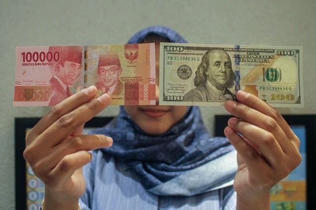 Rupiah Melemah Lagi, Nyaris Sentuh Rp 18.000 per Dolar AS