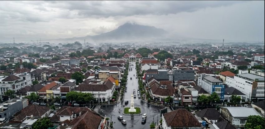 BMKG Prediksi Cuaca DIY Didominasi Hujan Ringan hingga Sedang, Warga Diminta Waspada Aktivitas Luar Ruangan