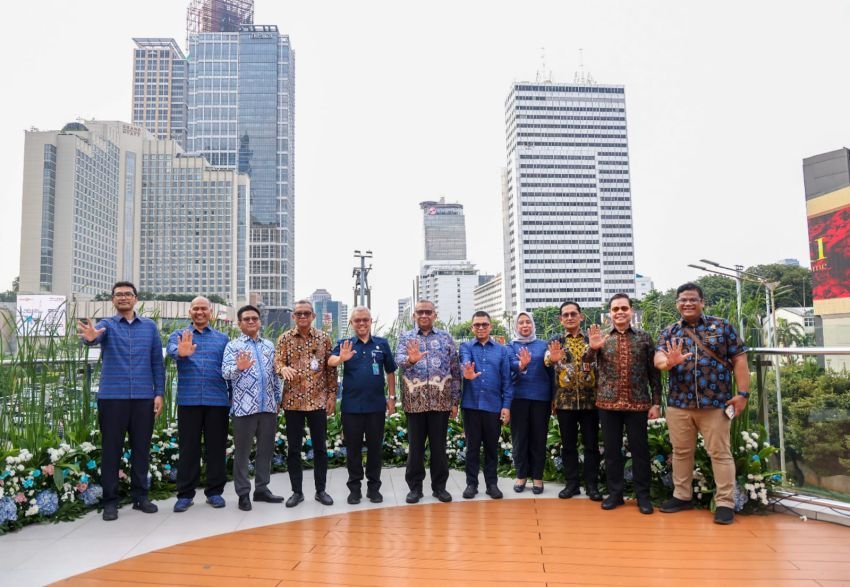 Kemnaker&ndash;Transjakarta Teken MoU, Buka Akses Kerja dan Tingkatkan Kompetensi Tenaga Transportasi