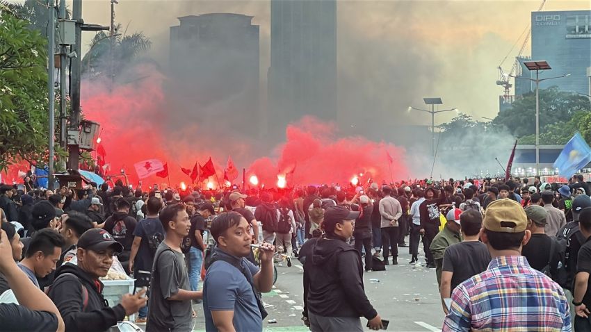 101 Orang Diamankan, Polda Metro Jaya Usut Dalang Kericuhan May Day di DPR