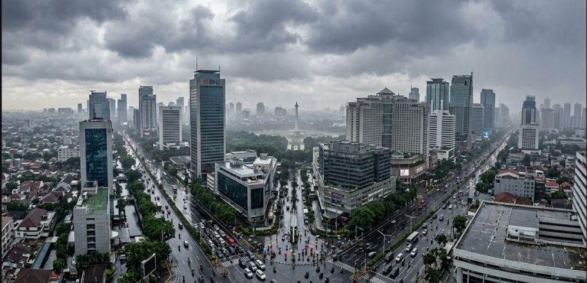 BMKG Prediksi Sebagian Wilayah Jakarta Diguyur Hujan Ringan, Jaksel dan Jaktim Berpotensi Basah