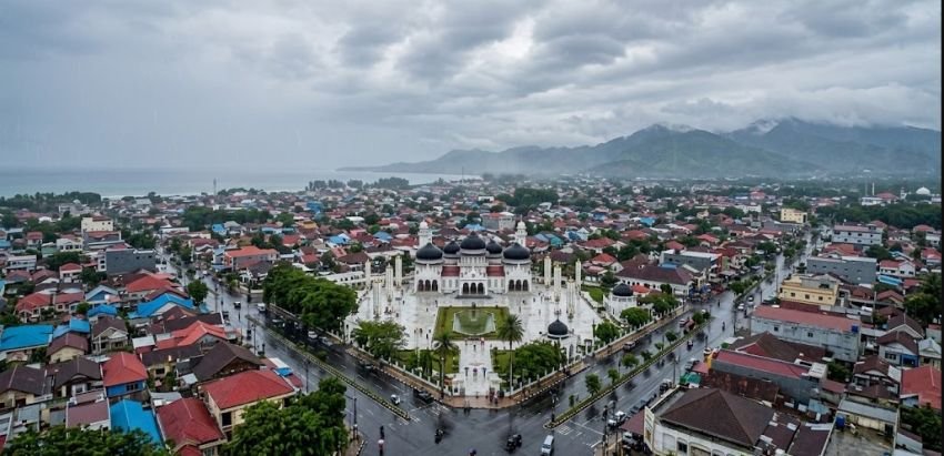 Prakiraan Cuaca Aceh Hari Ini: Mayoritas Wilayah Diguyur Hujan Ringan, Banda Aceh Berawan