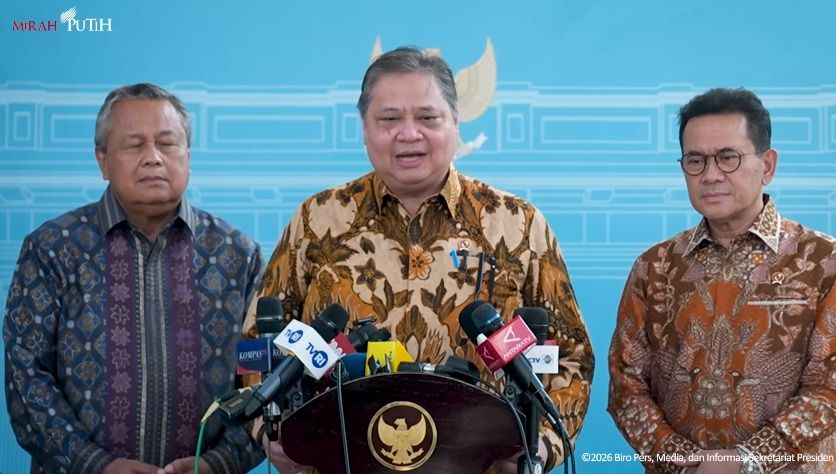 IHSG Rontok gegara Danantara, Airlangga Siap Buka-bukaan ke Investor