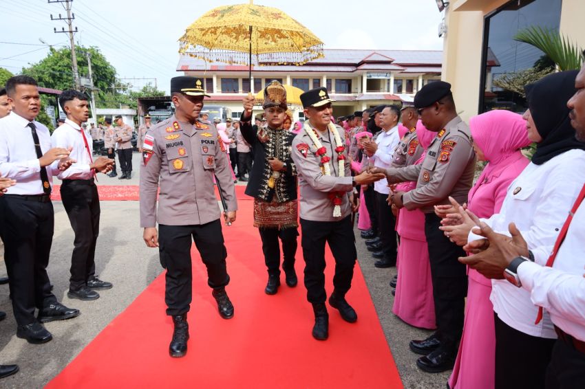 Kunjungan ke Polres Langsa, Kapolda Aceh Tekankan Bijak Bermedsos dan Larang Gaya Hidup Hedonis