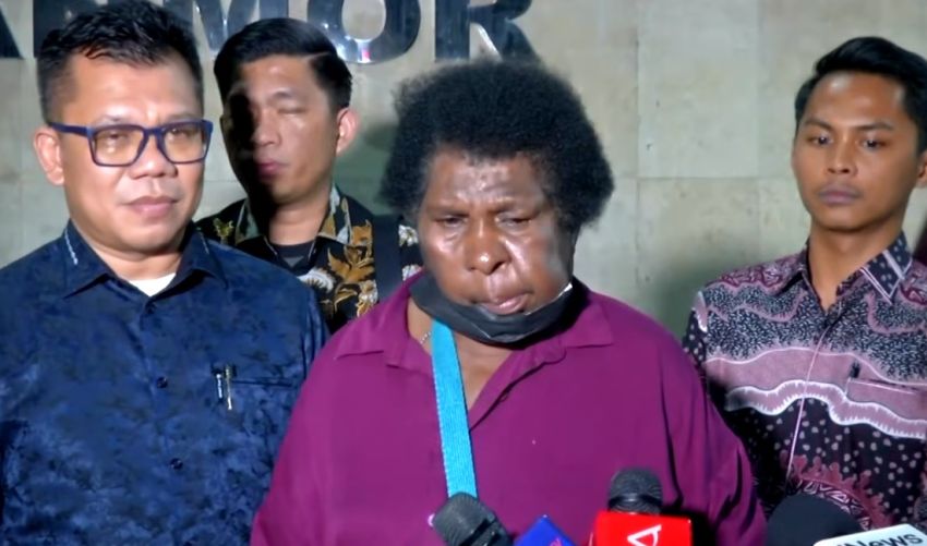Mama Sinta Datangi Polda Metro Jaya, Protes Film &ldquo;Pesta Babi&rdquo; Diputar Tanpa Izin: Hentikan!