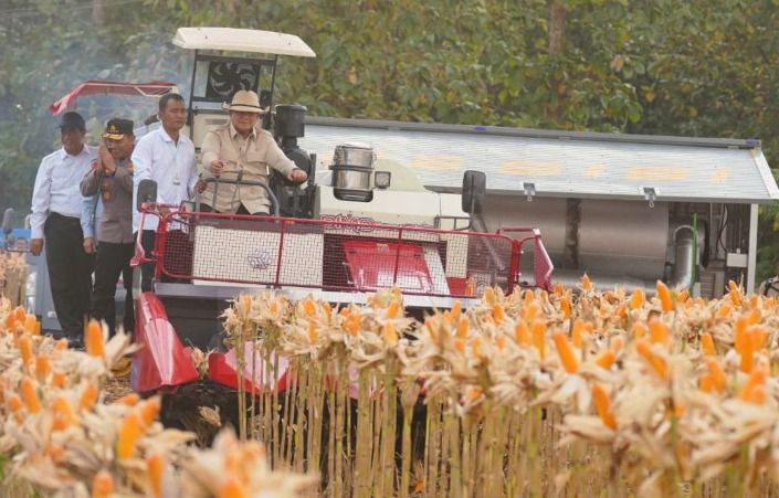Tak Hanya Jaga Keamanan, Polri Kini Aktif di Sektor Pertanian: Ini Kata Lemkapi