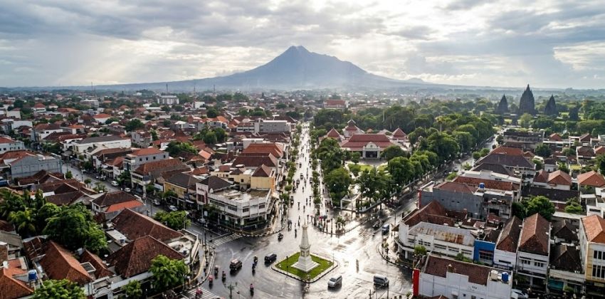 Prakiraan Cuaca DIY Hari Ini: Sleman dan Yogyakarta Hujan Ringan, Gunungkidul Cerah Berawan
