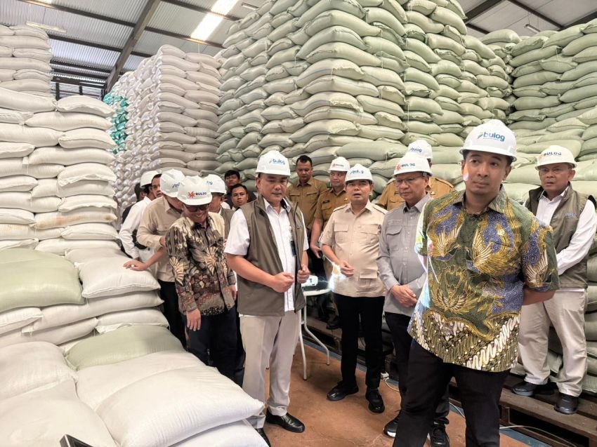 DPR Tinjau Stok Beras dan Minyakita di Gudang Bulog Sumut: Cukup untuk Lima Bulan ke Depan