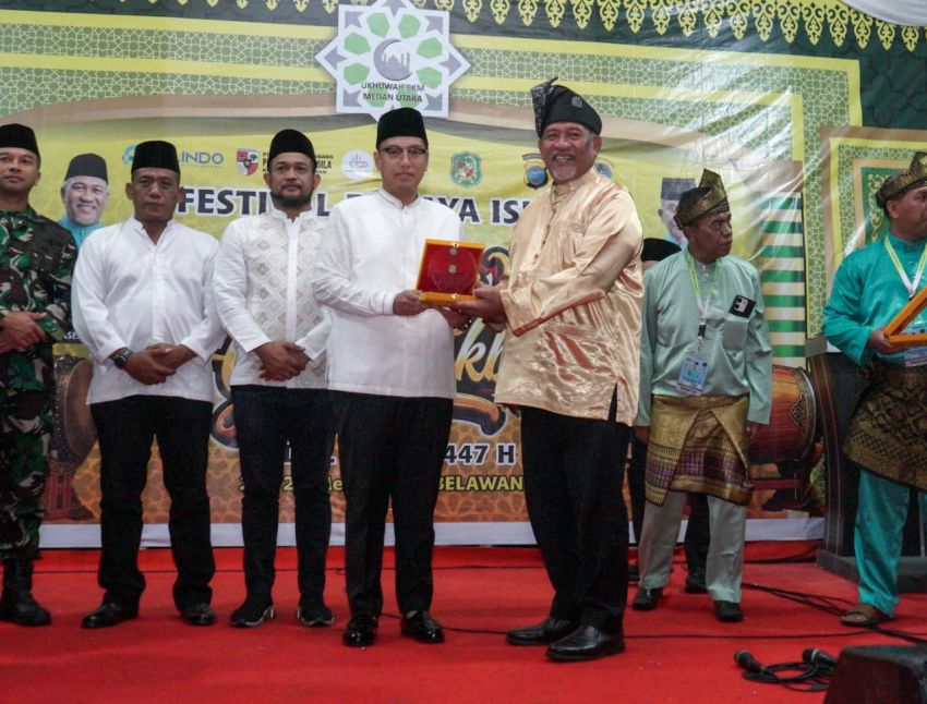 Rico Waas Buka Festival Bedug Gema Takbir di Belawan, Ajak Warga Hapus Stigma Negatif Medan Utara