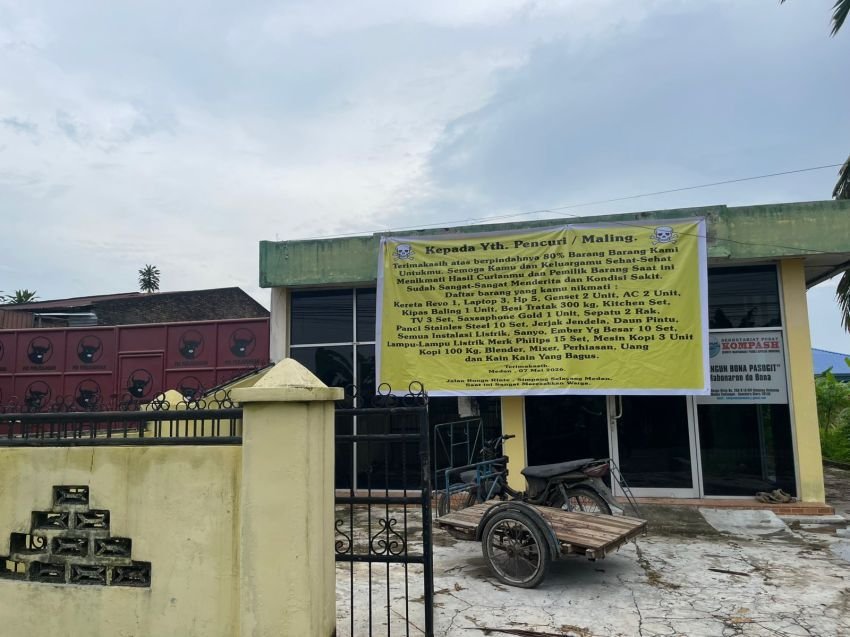 Rumah Warga Medan Nyaris Habis Digasak Maling, Protes Unik Pakai Baliho Raksasa Jadi Sorotan