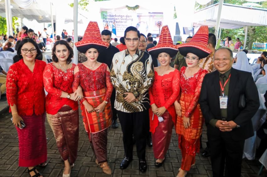 Rico Waas Resmikan Gedung Karya Pastoral Stasi St. Yosep di Medan Johor, Dorong Pembinaan Karakter Anak dan Remaja