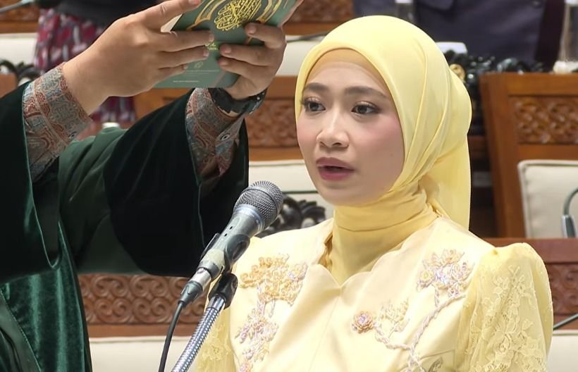 Profil Adela Kanasya Adies, Putri Adies Kadir yang Resmi Gantikan Ayahnya Jadi Anggota DPR RI