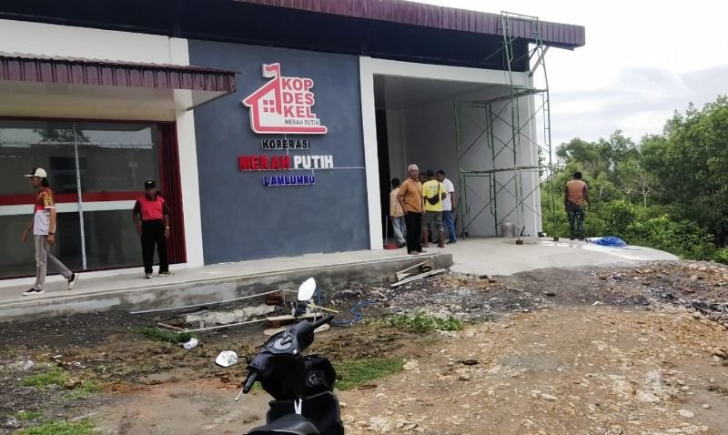 Koperasi Merah Putih Syariah Lam Lumpu Gotong Royong Sambut Gedung Baru KDMP