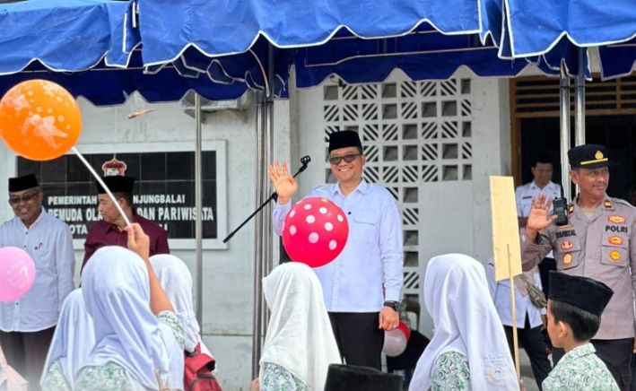 Plh Wali Kota Tanjungbalai Hadiri Pawai HUT ke-78 YMPI, Dorong Penguatan Pendidikan Islam