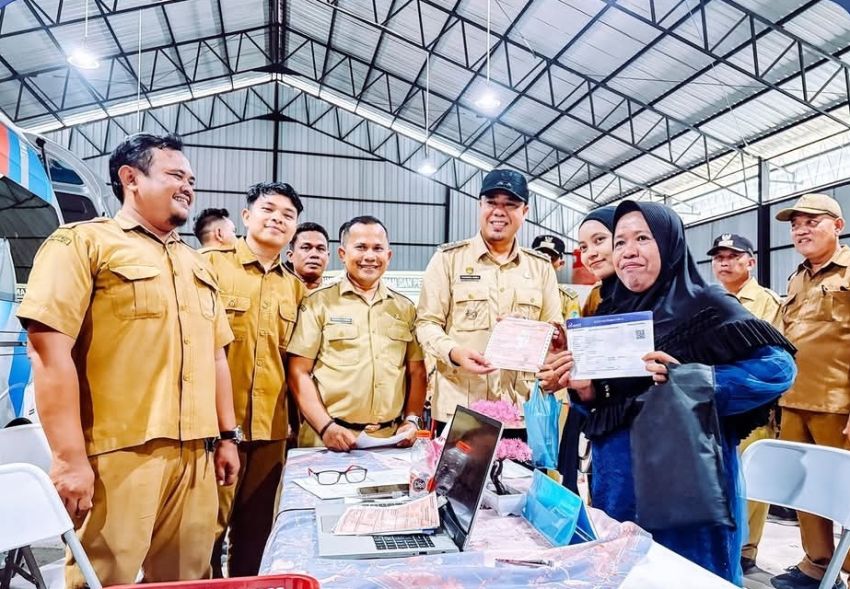 Bapenda Batu Bara Jemput Bola, Warga Datuk Tanah Datar Kini Lebih Mudah Bayar Pajak Lewat Program Berlayar