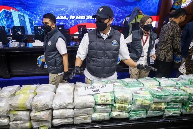 BNN-Bea Cukai Bongkar Jaringan Internasional, 13 Kg Barang Terlarang dari Laos Disita