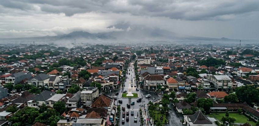 Cuaca DIY Hari Ini: Yogyakarta dan Sleman Diguyur Hujan Ringan, Wilayah Lain Berawan