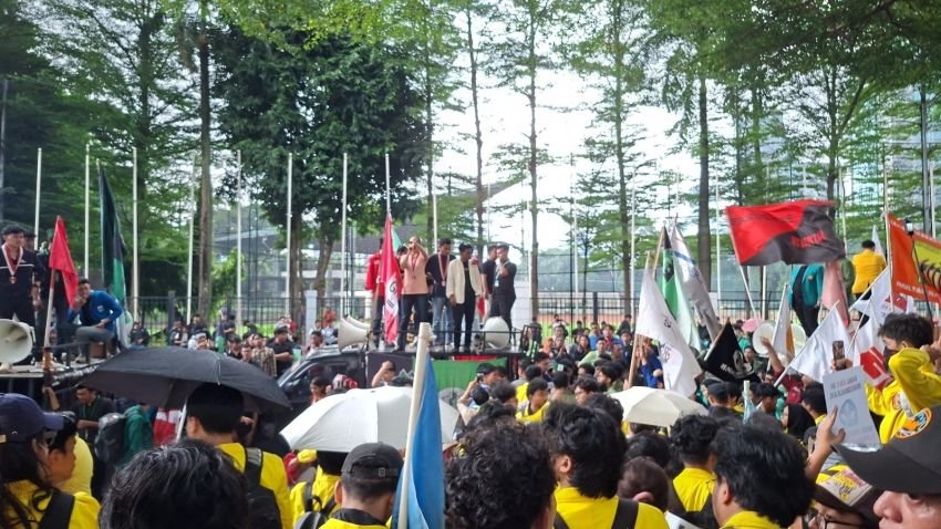 Mahasiswa Soroti Kenaikan UKT di PTN, Sebut Jangan Sampai Kuliah Harus Bayar Pakai Pinjol