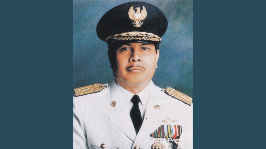 Raja Inal Siregar: Gubernur Sumut yang Tutup Usia dalam Tragedi Pesawat Mandala, Tinggalkan Warisan &ldquo;Marsipature Hutana Be&rdquo;