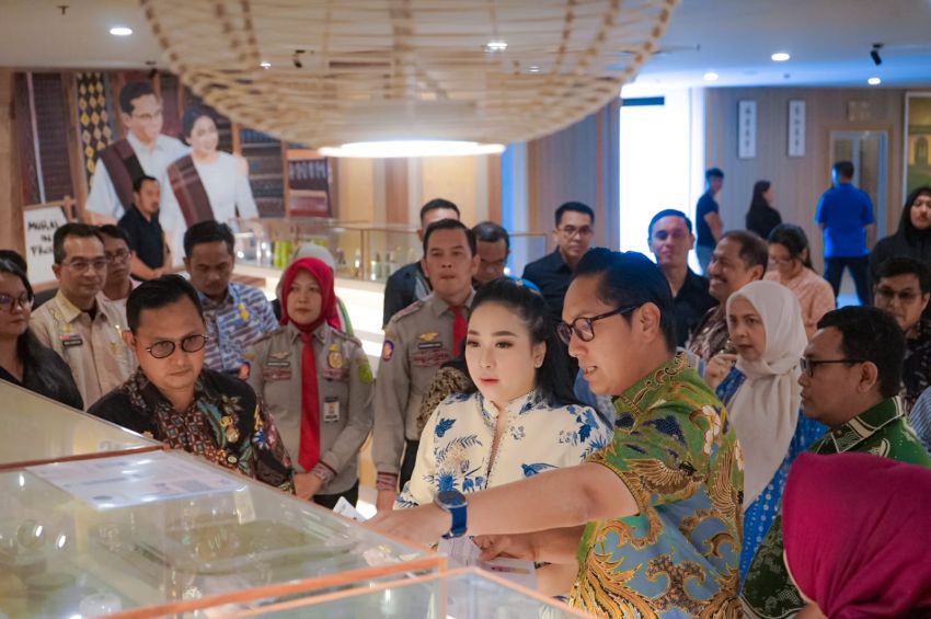 Rico Waas Dorong Produk Lokal Medan Go Nasional Lewat Galeri Dekranasda
