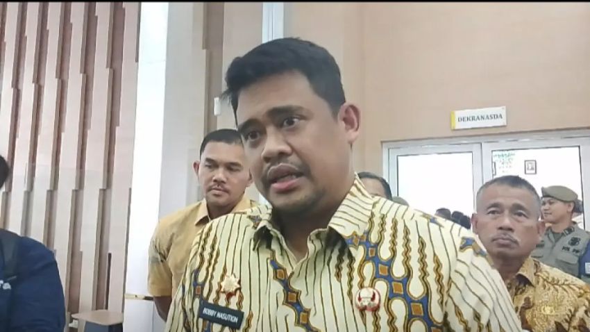 Viral Siswa Samosir Telat Sekolah karena Kapal Tak Datang, Bobby Siapkan Jalan dan Bus Sekolah