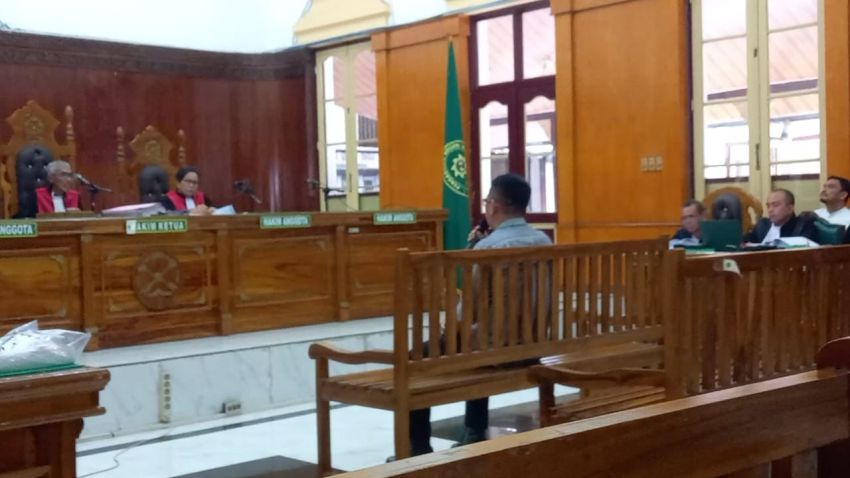 Sidang Korupsi Smartboard Rp29,5 Miliar: Ada Uang Rp1,5 Juta dan Perintah Teken Dokumen Malam Hari, Nama Eks Pj Bupati Langkat Ikut Mencuat