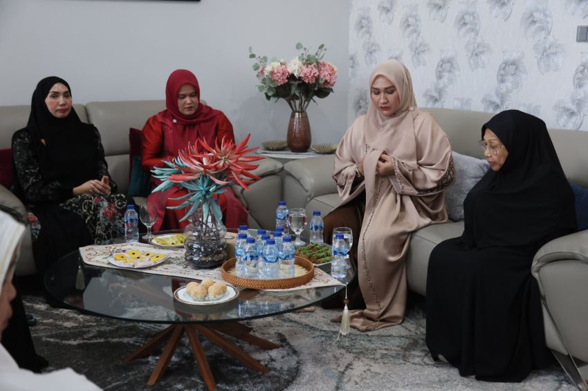 Kak Na: Abu Doto adalah Senior dan Teladan bagi Masyarakat Aceh