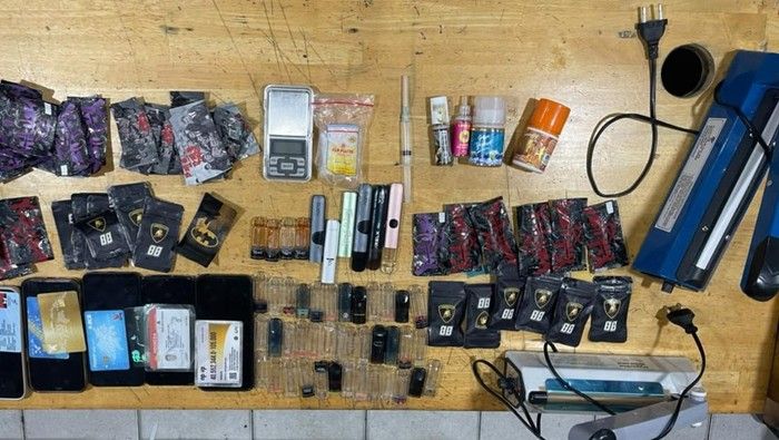 Polrestabes Medan Bongkar Industri Rumahan Vape Narkoba di Deli Serdang, Pelaku Oplos Pod Getar Demi Raup Untung Berlipat