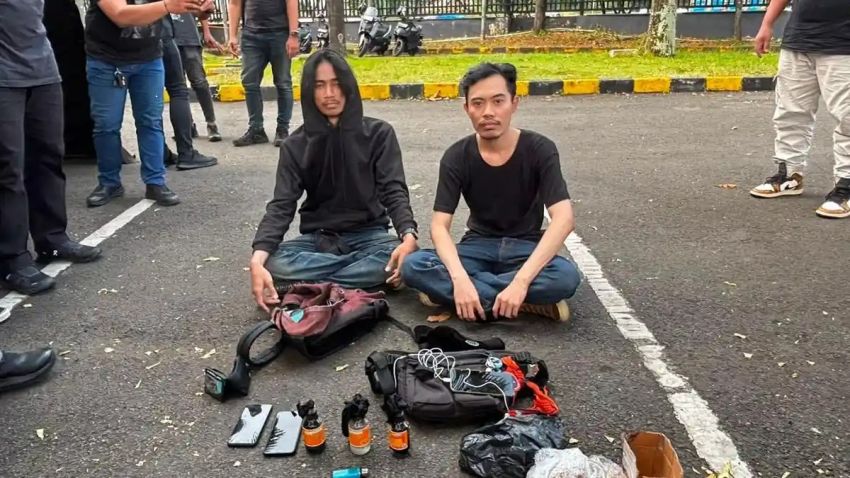 Polisi Dalami Motif Pembawa Tiga Bom Molotov Saat Demo di DPR, Telusuri Kemungkinan Keterlibatan Pihak Lain