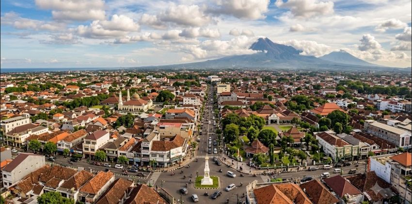 Cuaca DIY Hari Ini: Yogyakarta Cerah, Kulon Progo Kabur hingga Berawan