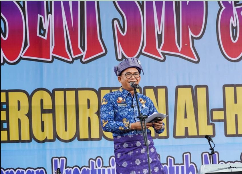 Zakiyuddin Apresiasi Pentas Seni Al-Hikmah, Ingatkan Pelajar Jauhi Narkoba dan Judi Online