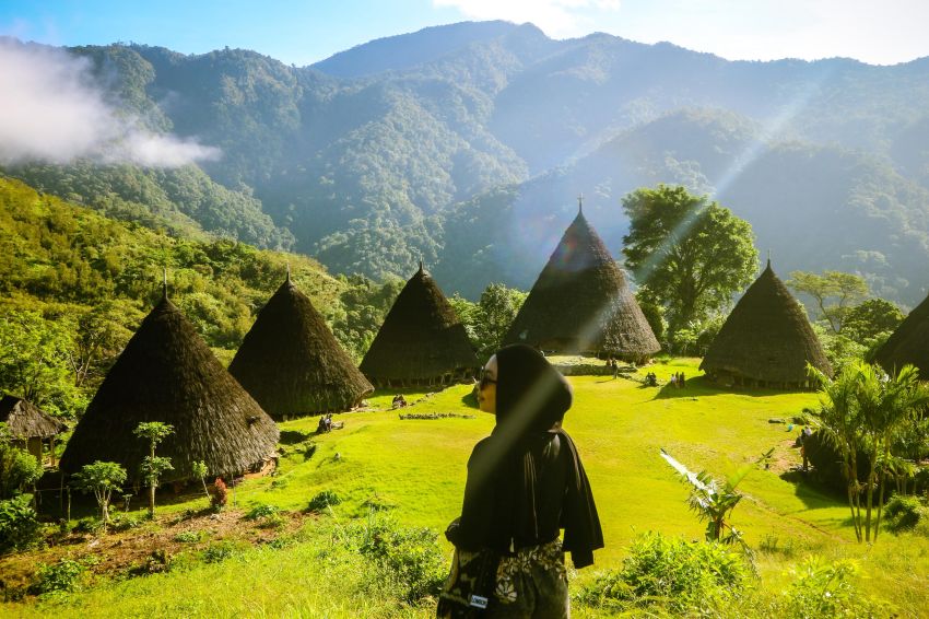 Amelia Sajidah, Travel Creator Asal Surabaya yang Angkat Kekayaan Budaya Indonesia Timur