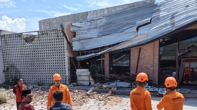 8 Warga Terluka Akibat Gempa M6,7 di Palu, Sebagian Warga Masih Bertahan di Ruang Terbuka